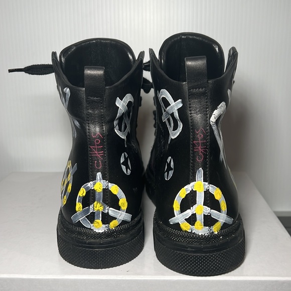 Blk Graffiti High Tops B2 Womens sz 10 - Picture 10 of 11